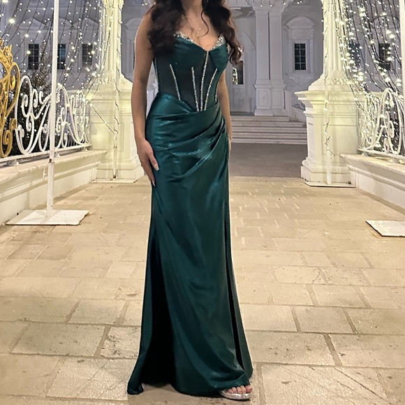 Emerald Green Satin Embellished Corset Evening Dress - Picture 2 of 7